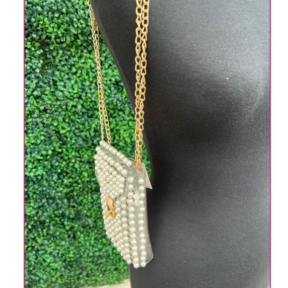Clear Pearl Crossbody/Fancy Pack - Picture 4 of 4